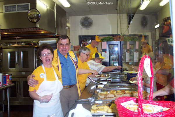 Bicentennial Lions Breakfast Workers